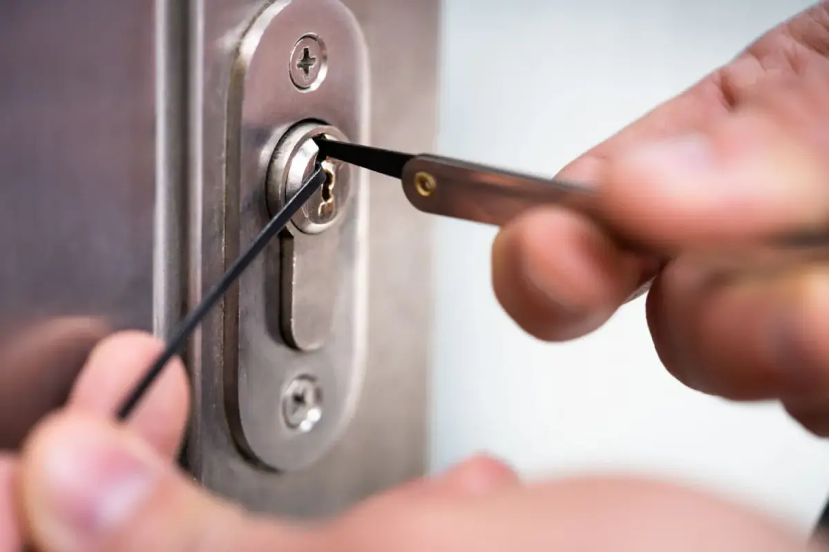 Emergency Locksmith in Lake Forest, CA