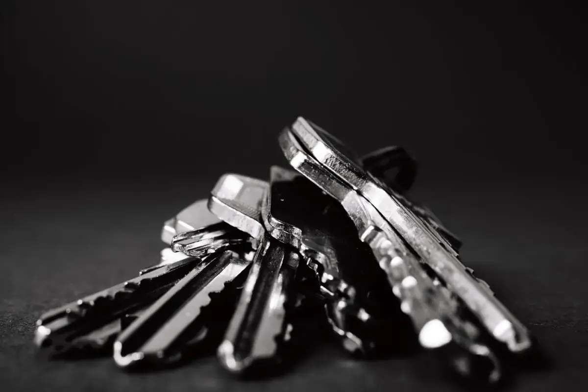 Numbered keys under key control